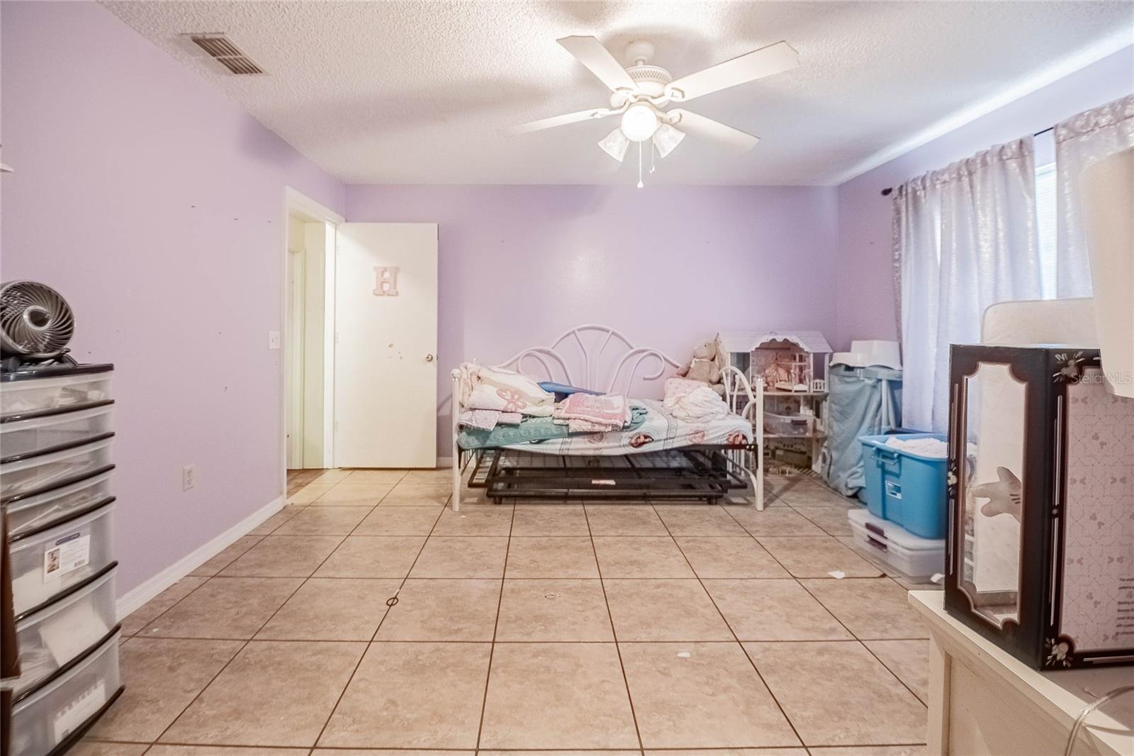 Image 17 of 38 For 4026 Mather Road W