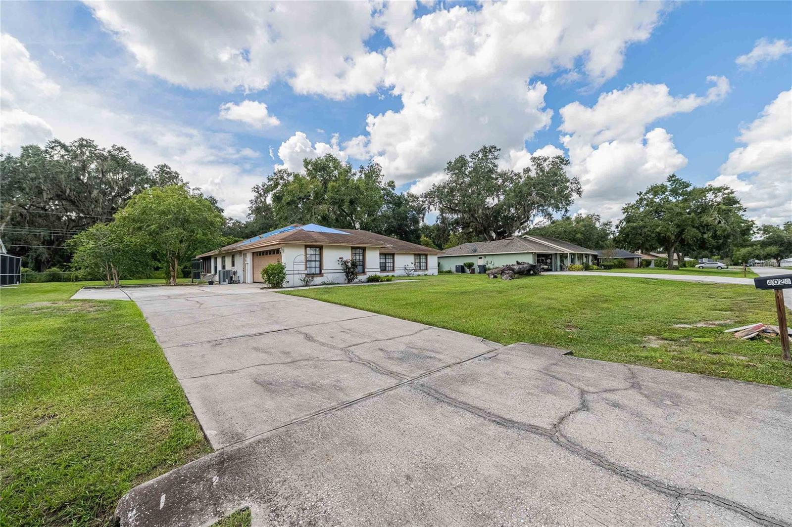 Image 3 of 38 For 4026 Mather Road W