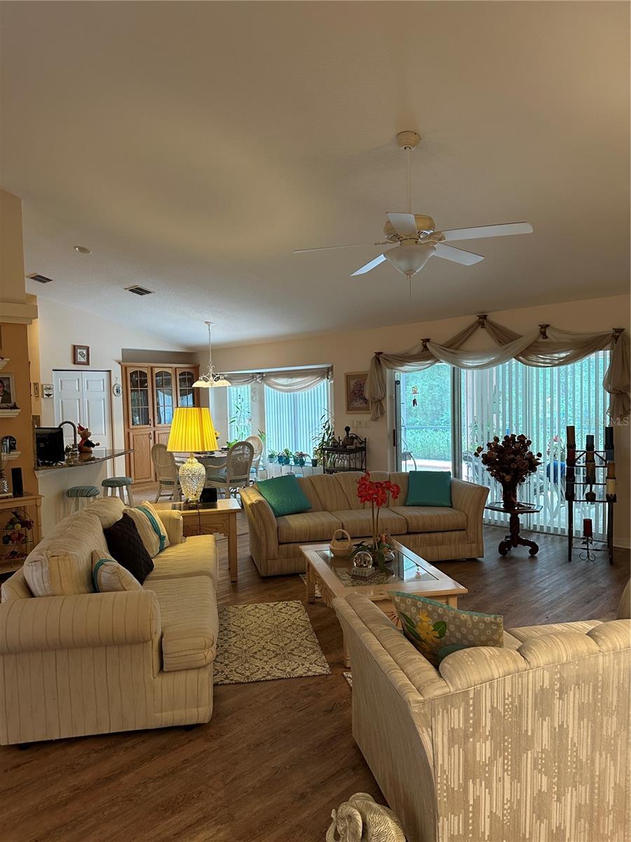 Image 11 of 38 For 9221 193rd Circle