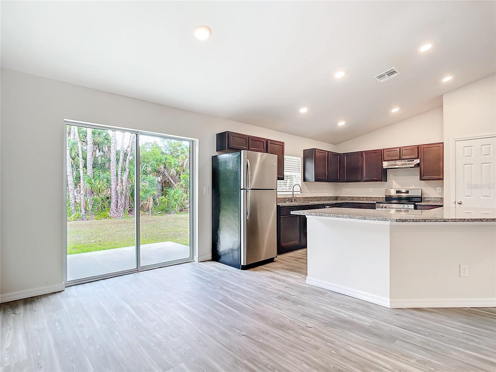 Image 10 of 20 For 14409 Chamberlain Boulevard