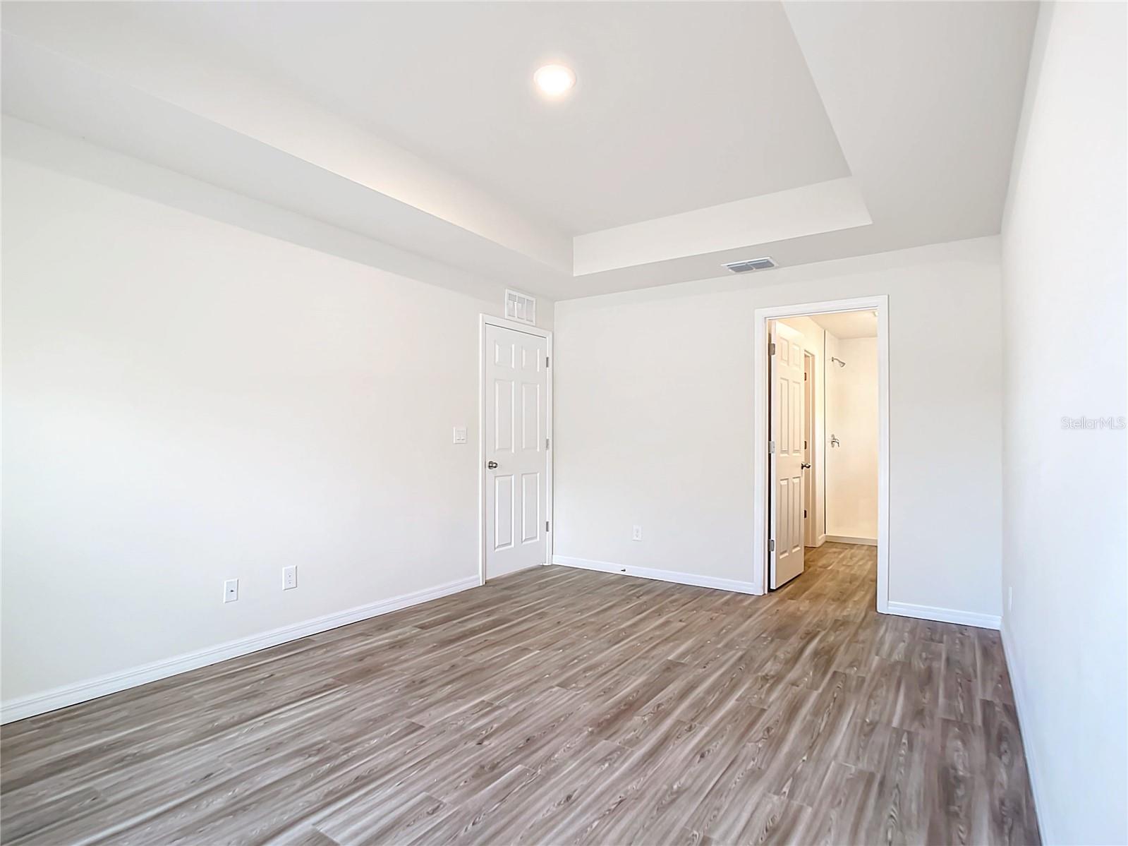 Image 11 of 20 For 14409 Chamberlain Boulevard