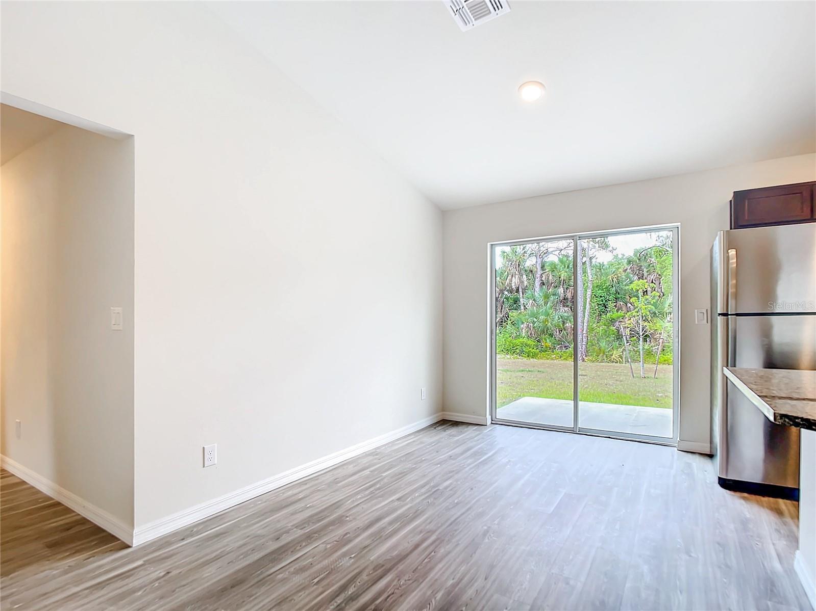 Image 9 of 20 For 14409 Chamberlain Boulevard