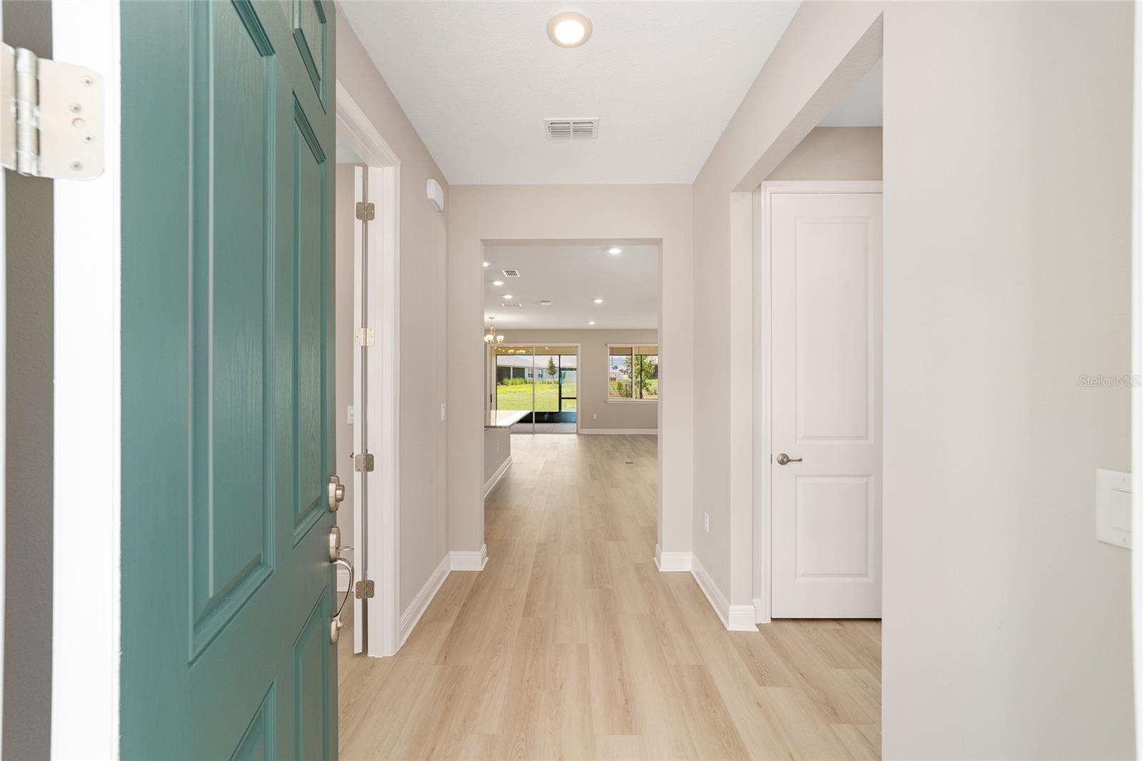 Image 8 of 36 For 10073 106th Circle