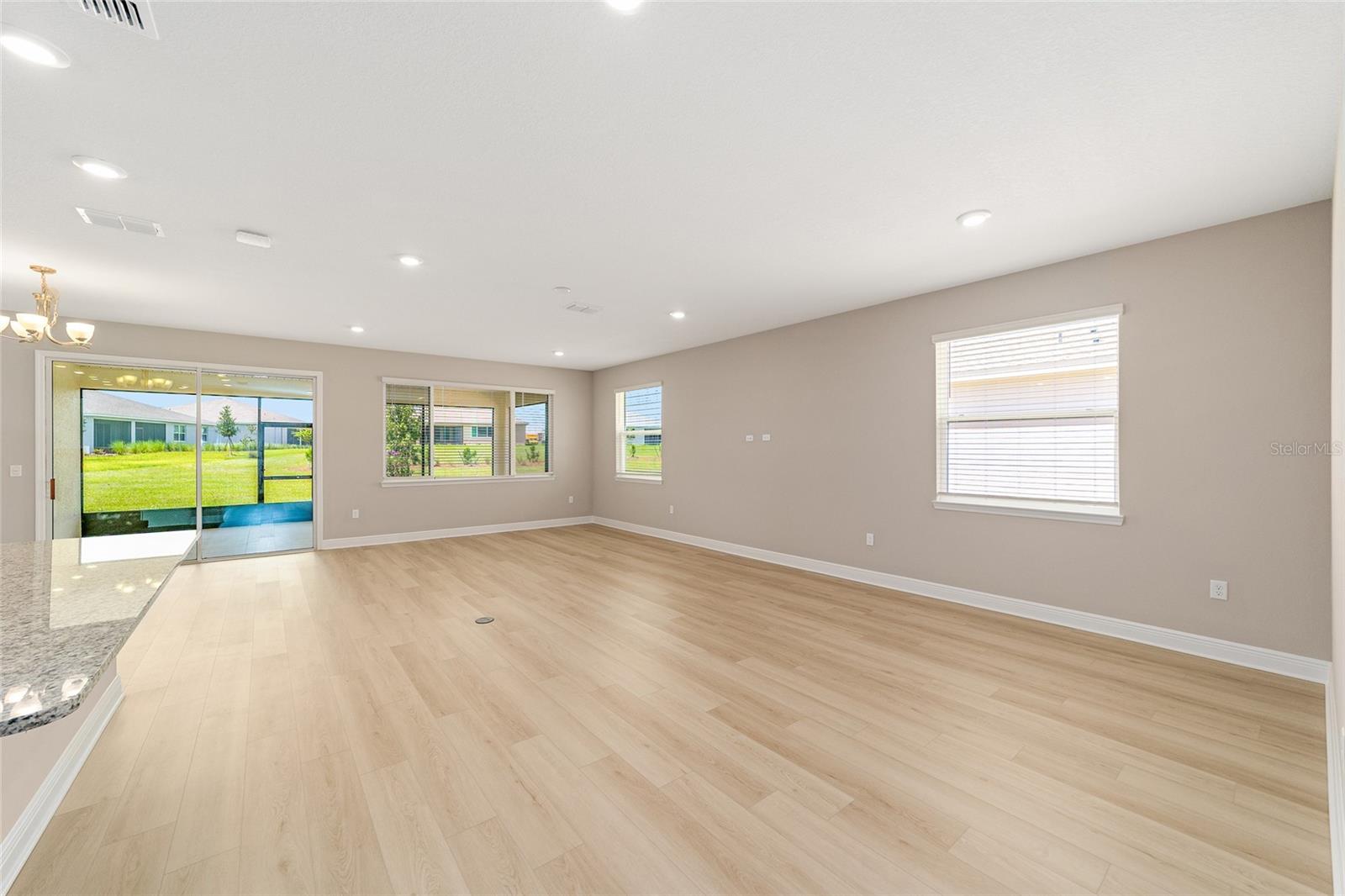 Image 9 of 36 For 10073 106th Circle