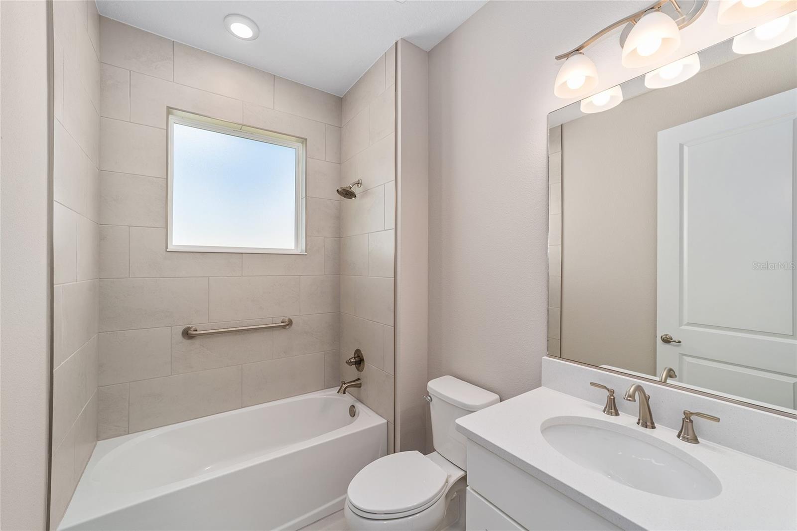 Image 27 of 37 For 9912 106th Circle