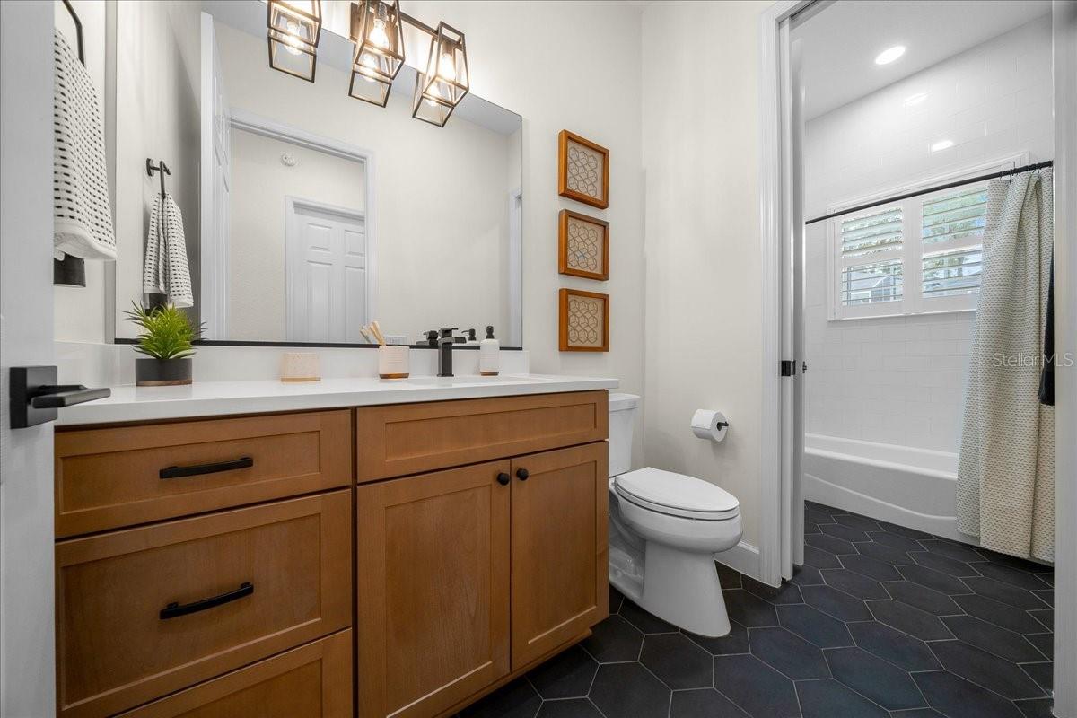 Image 70 of 82 For 5131 44th Circle