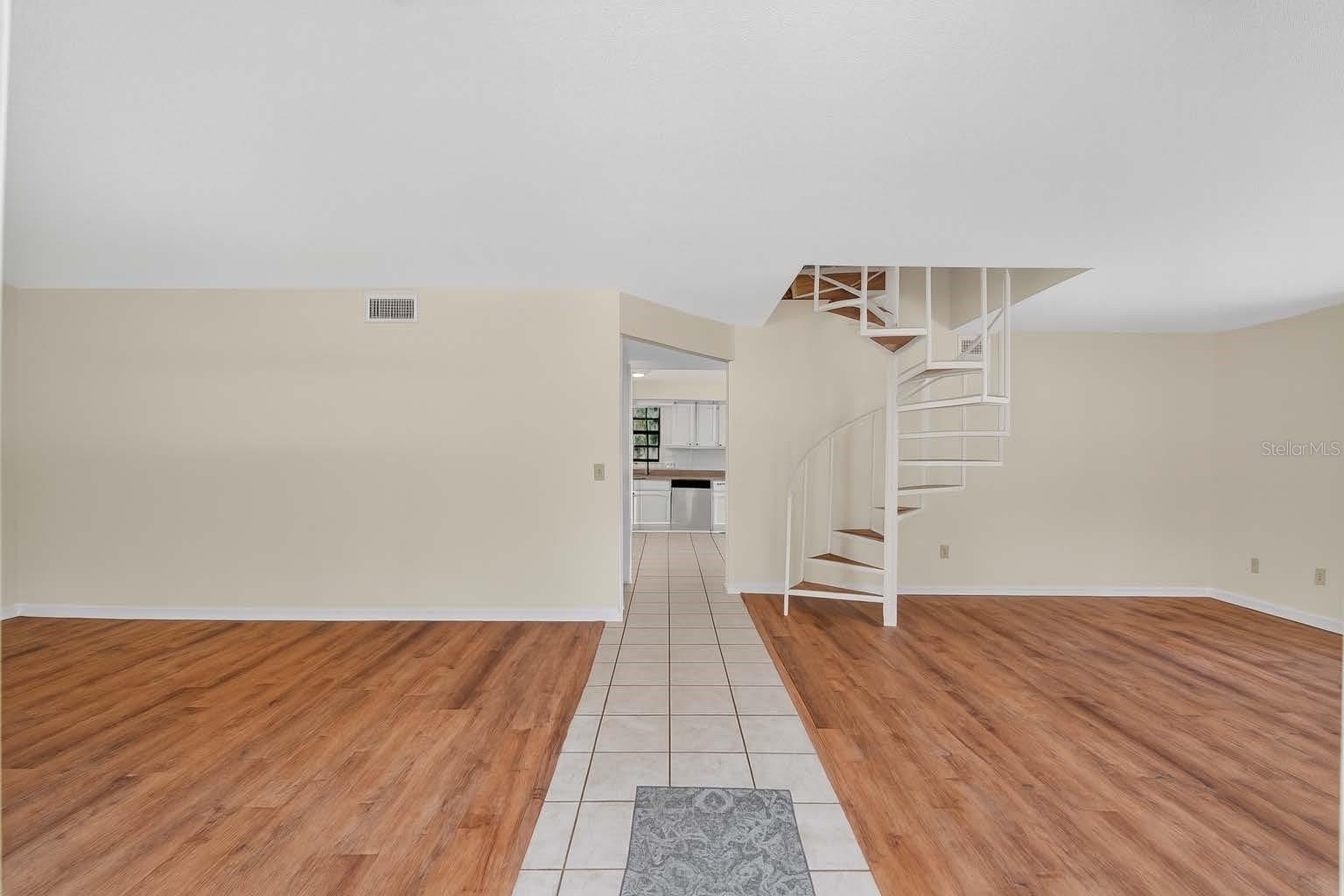 Image 22 of 80 For 12314 Oakleaf Terrace
