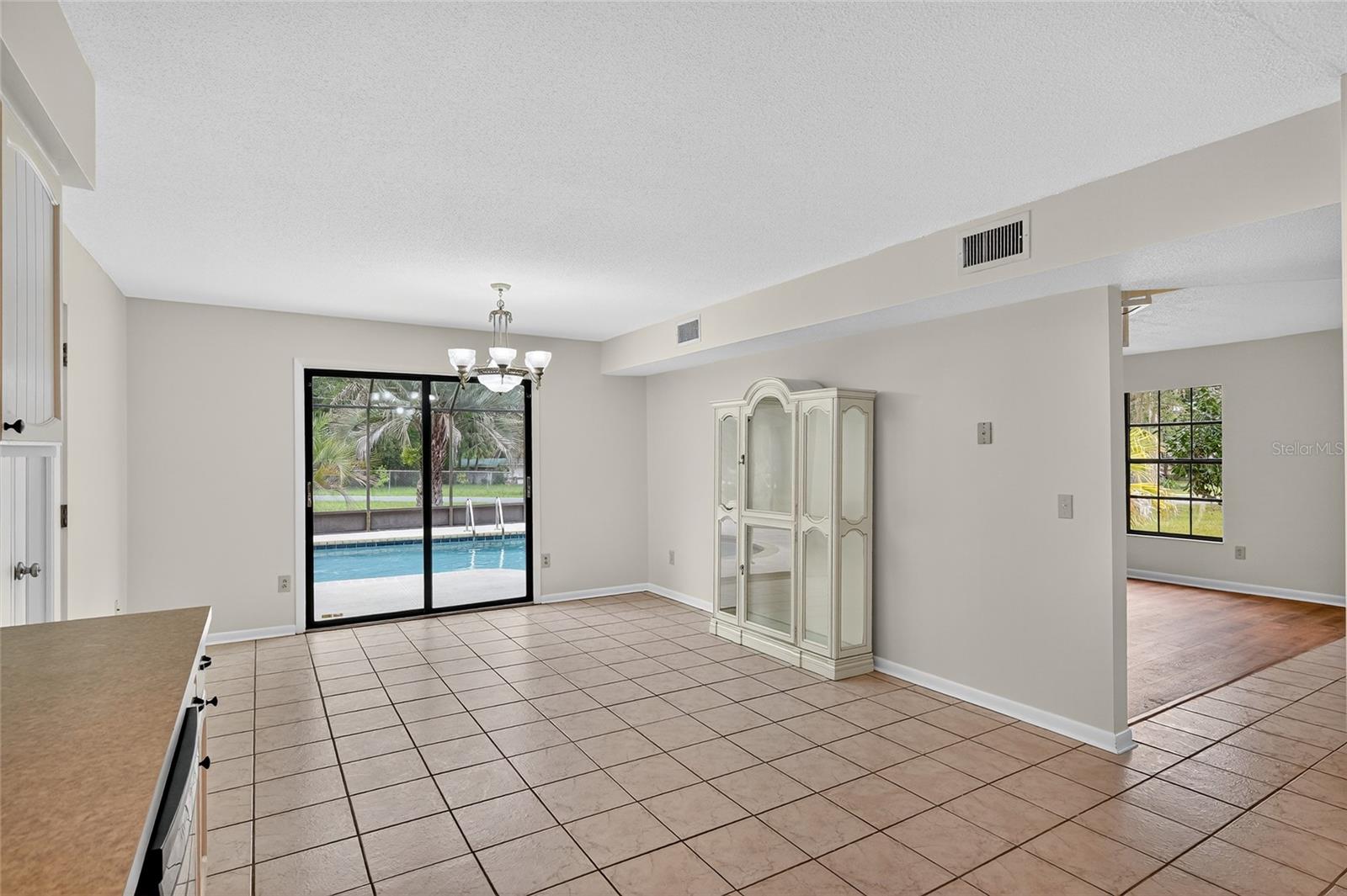 Image 32 of 80 For 12314 Oakleaf Terrace