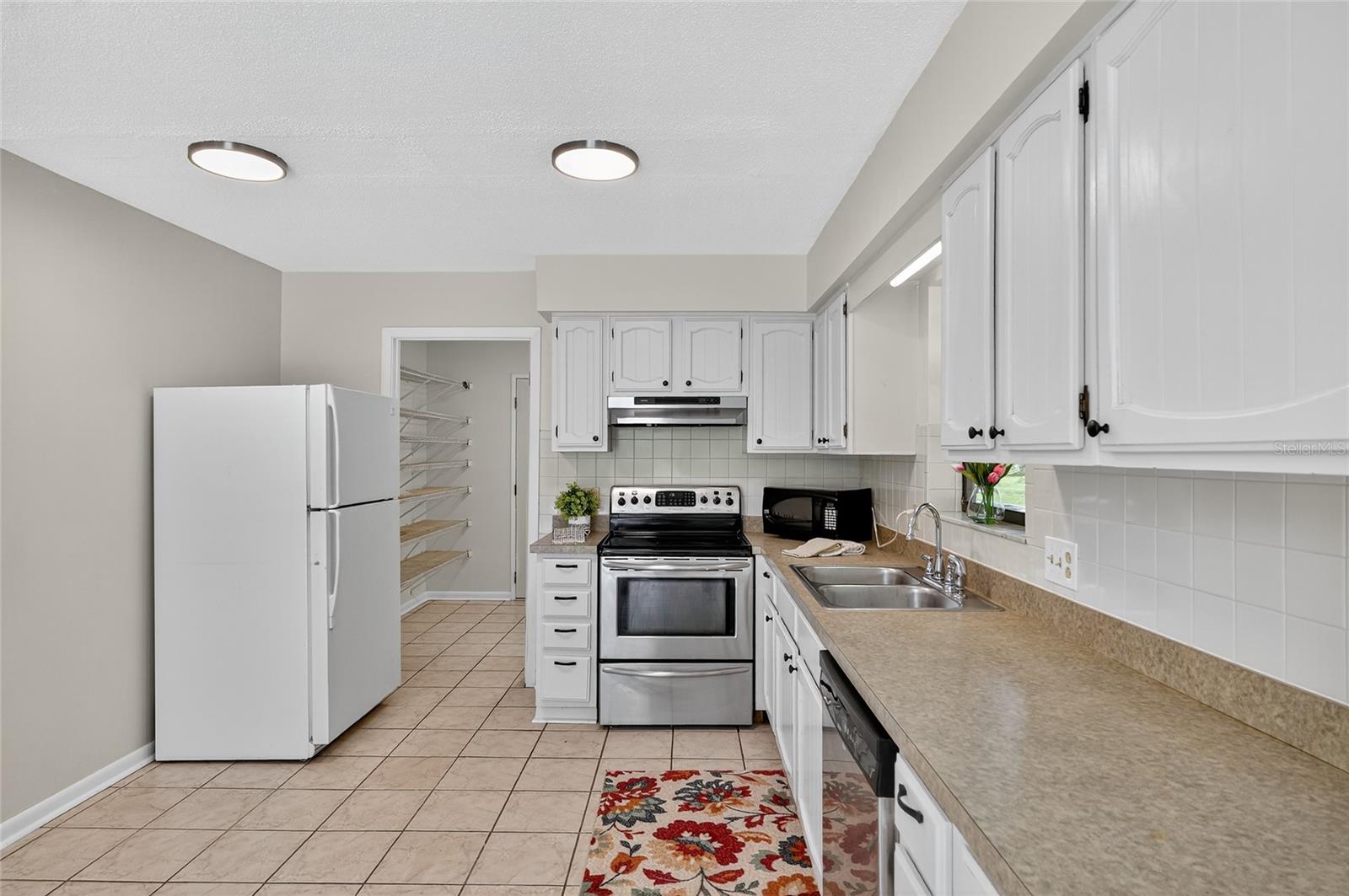 Image 33 of 80 For 12314 Oakleaf Terrace