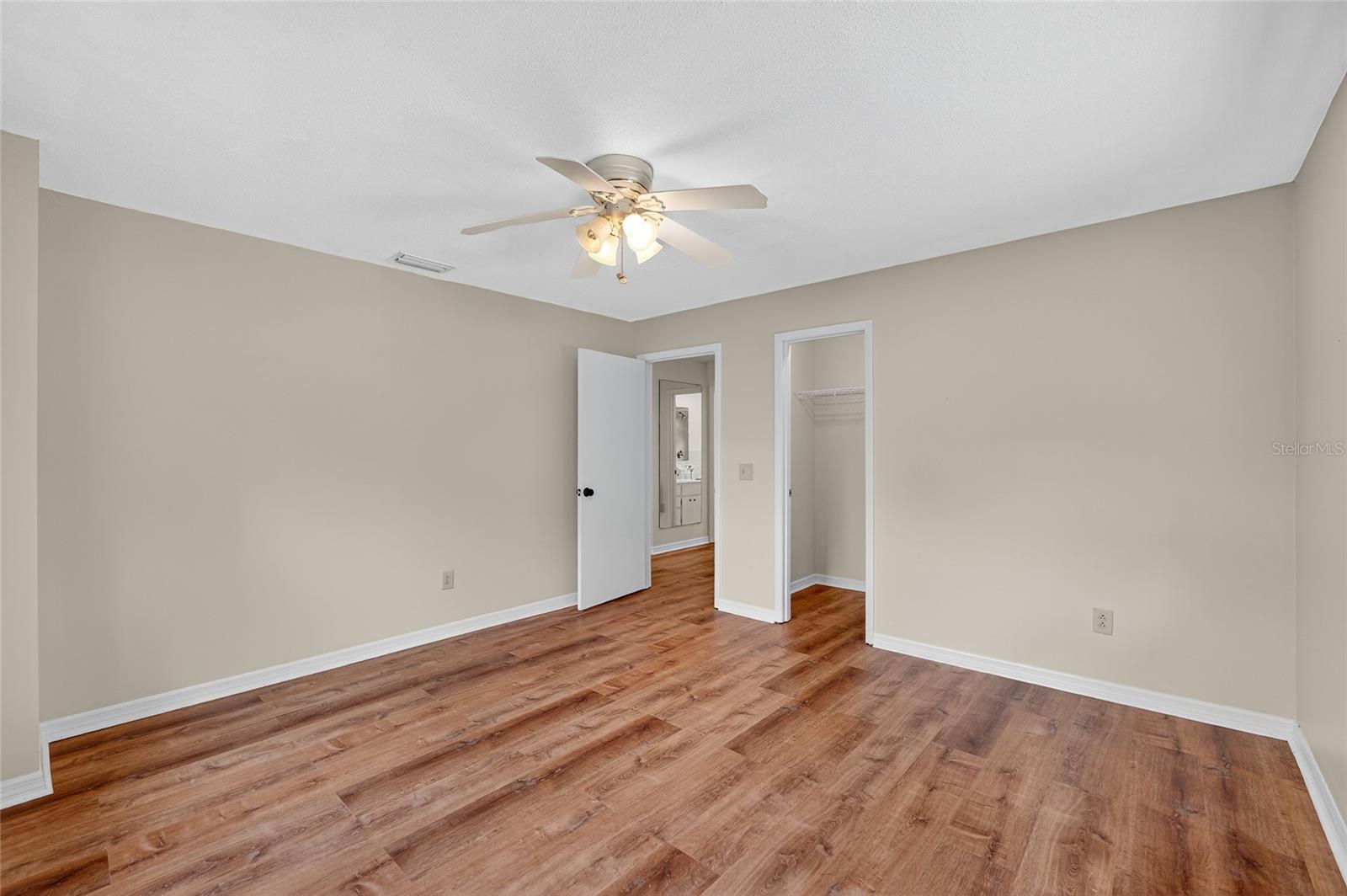 Image 54 of 80 For 12314 Oakleaf Terrace