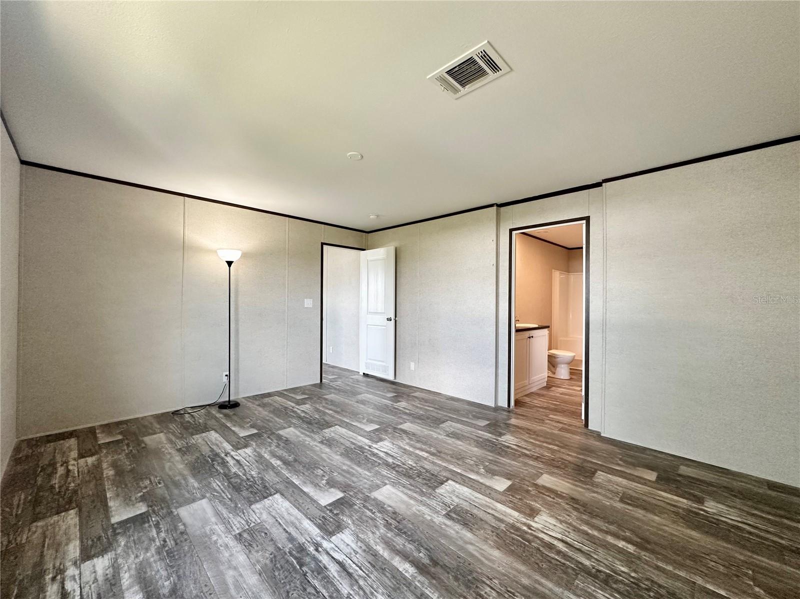Image 13 of 24 For 8551 Electra Avenue