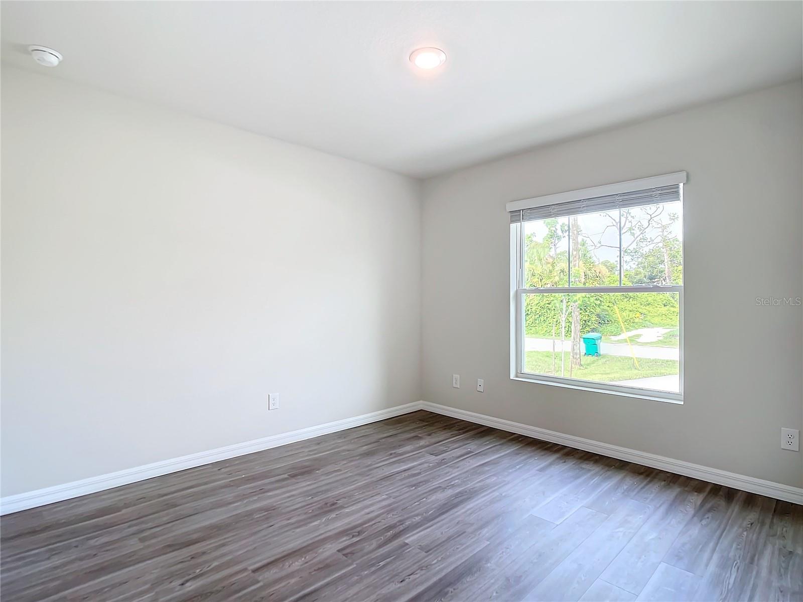 Image 6 of 10 For 2044 Hilton Street