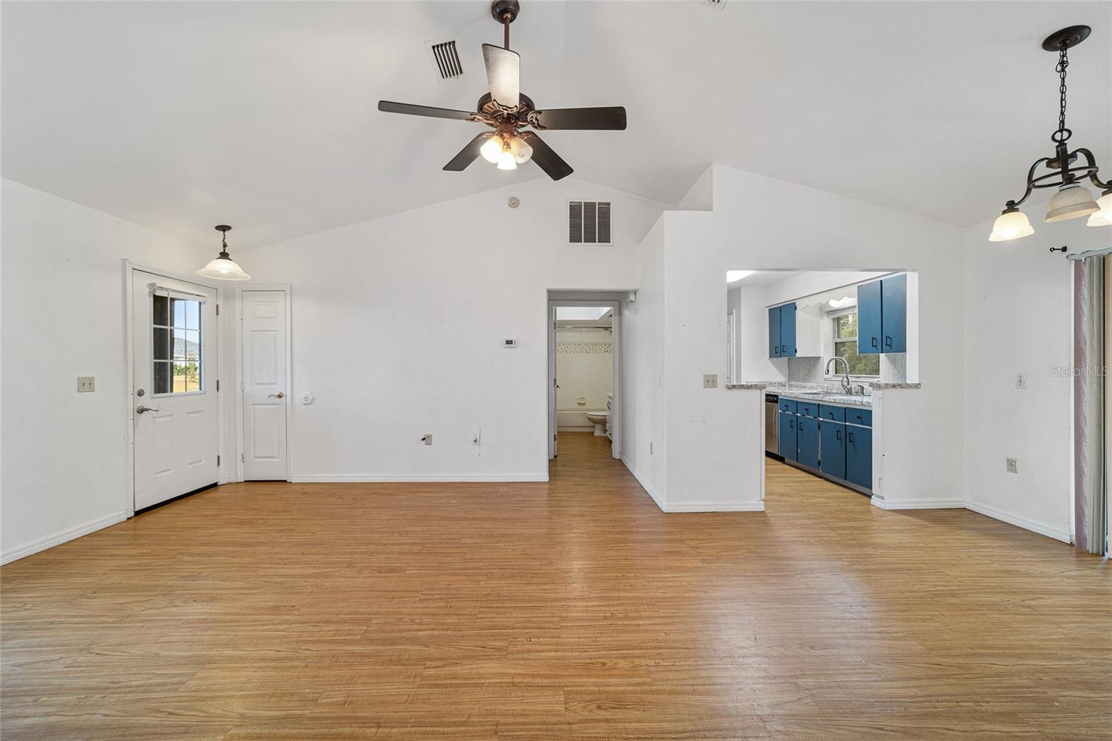 Image 14 of 44 For 15509 34th Court Road