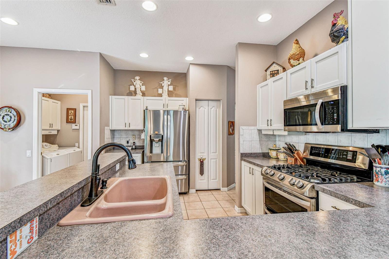 Image 16 of 95 For 9408 Edenton Way