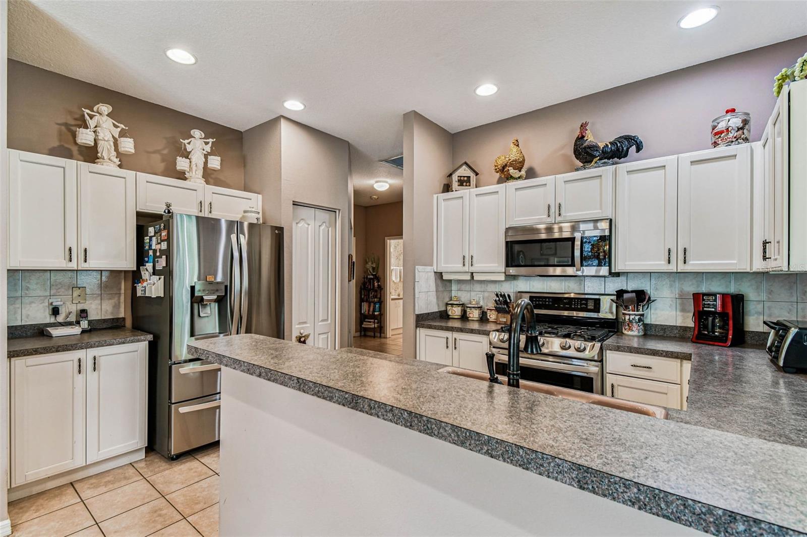 Image 17 of 95 For 9408 Edenton Way
