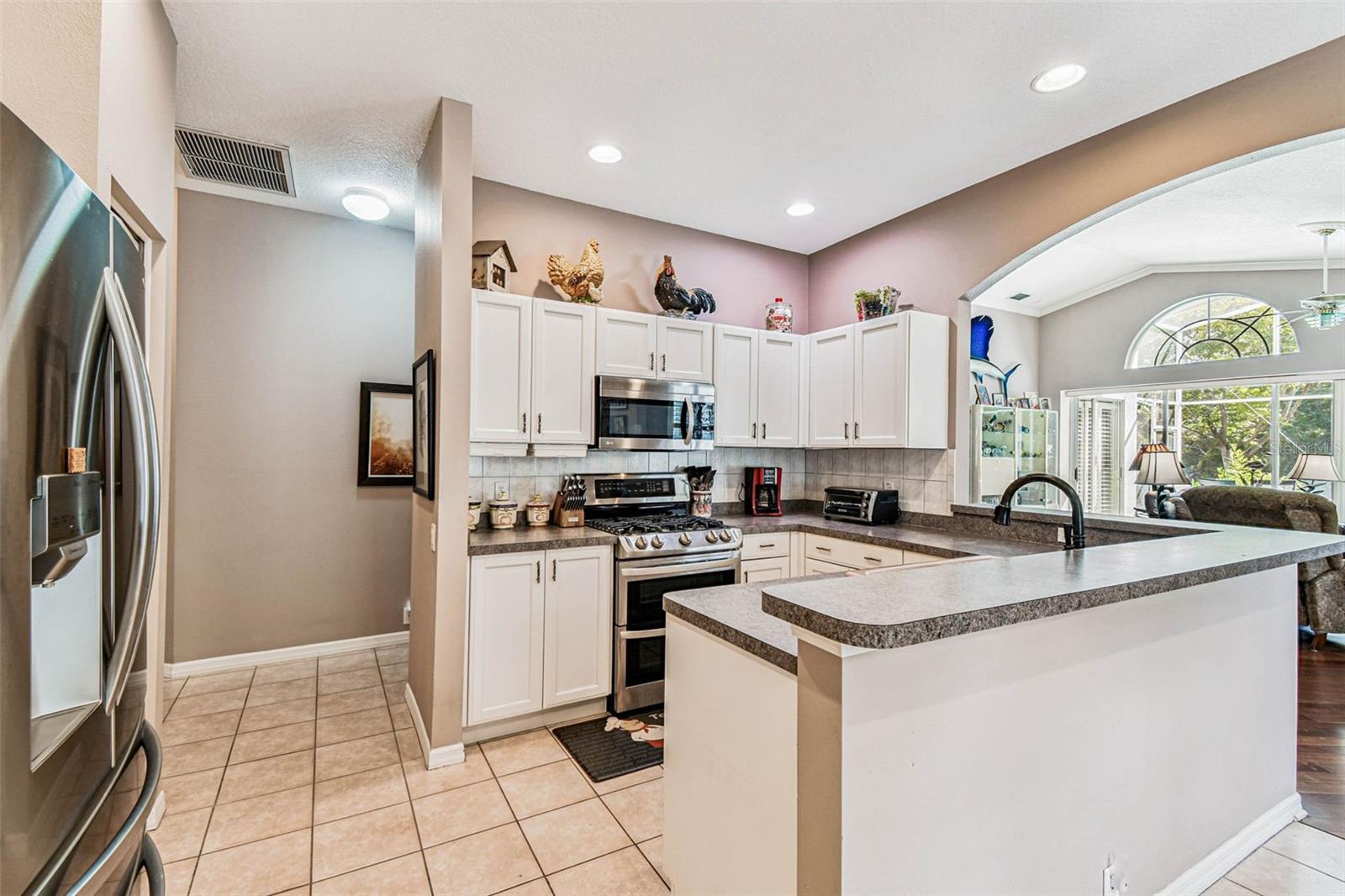 Image 21 of 95 For 9408 Edenton Way