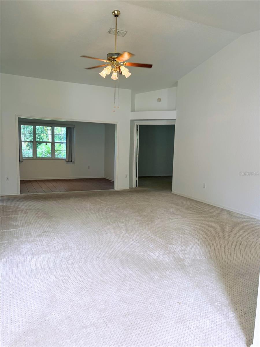 Image 5 of 21 For 11645 75th Circle