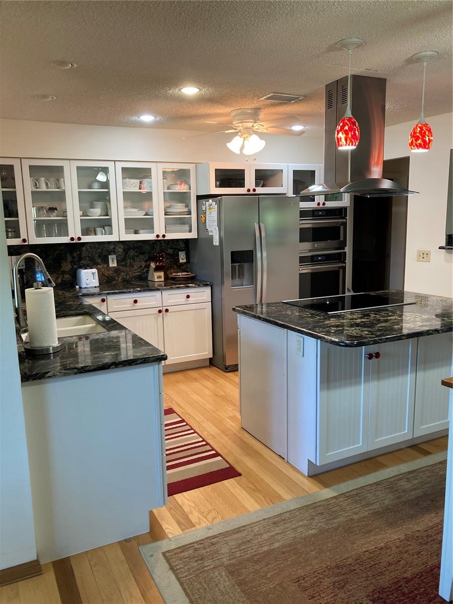 Image 11 of 28 For 8931 98th Street Unit A