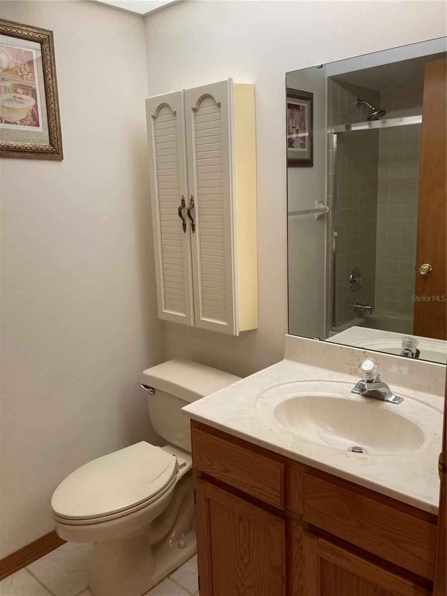 Image 18 of 28 For 8931 98th Street Unit A