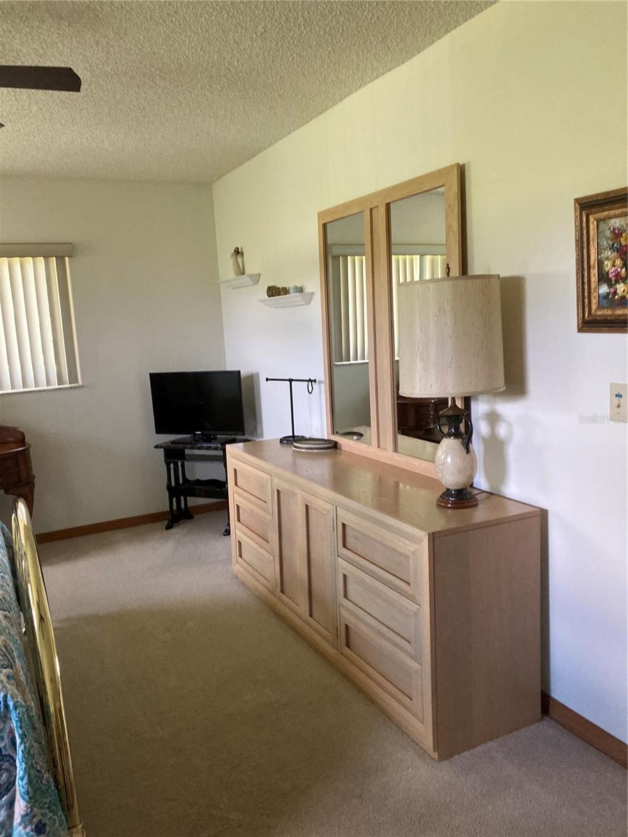 Image 21 of 28 For 8931 98th Street Unit A