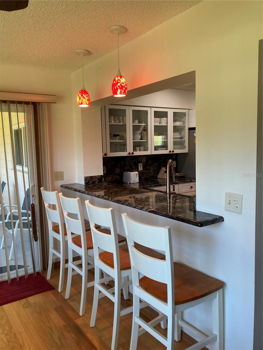 Image 8 of 28 For 8931 98th Street Unit A