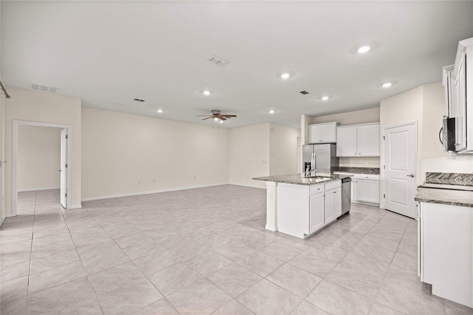 Image 15 of 49 For 4701 51st Terrace Road