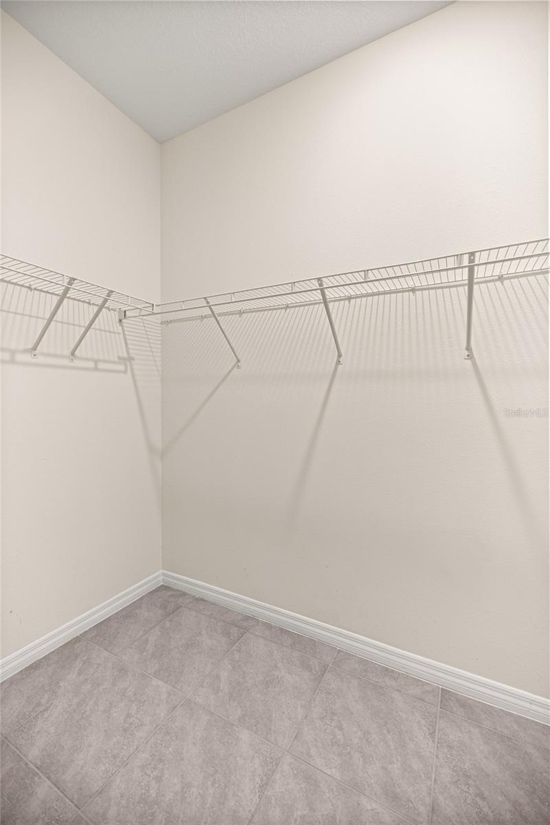 Image 18 of 49 For 4701 51st Terrace Road