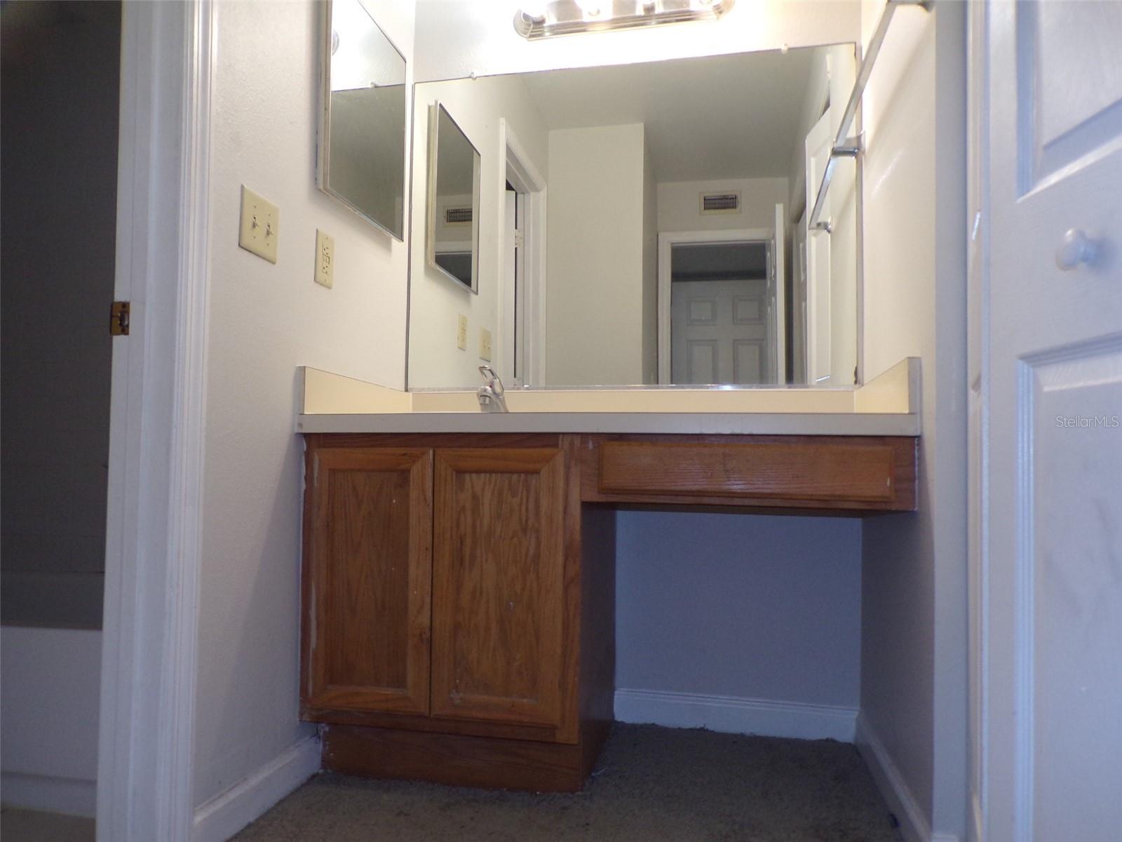Image 13 of 15 For 4409 Semoran Boulevard 3
