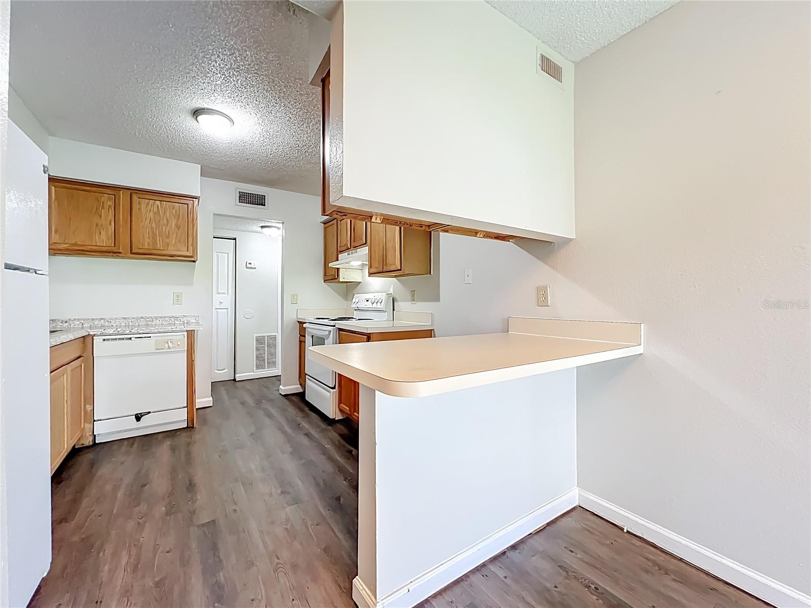 Image 16 of 42 For 4409 Semoran Boulevard 3