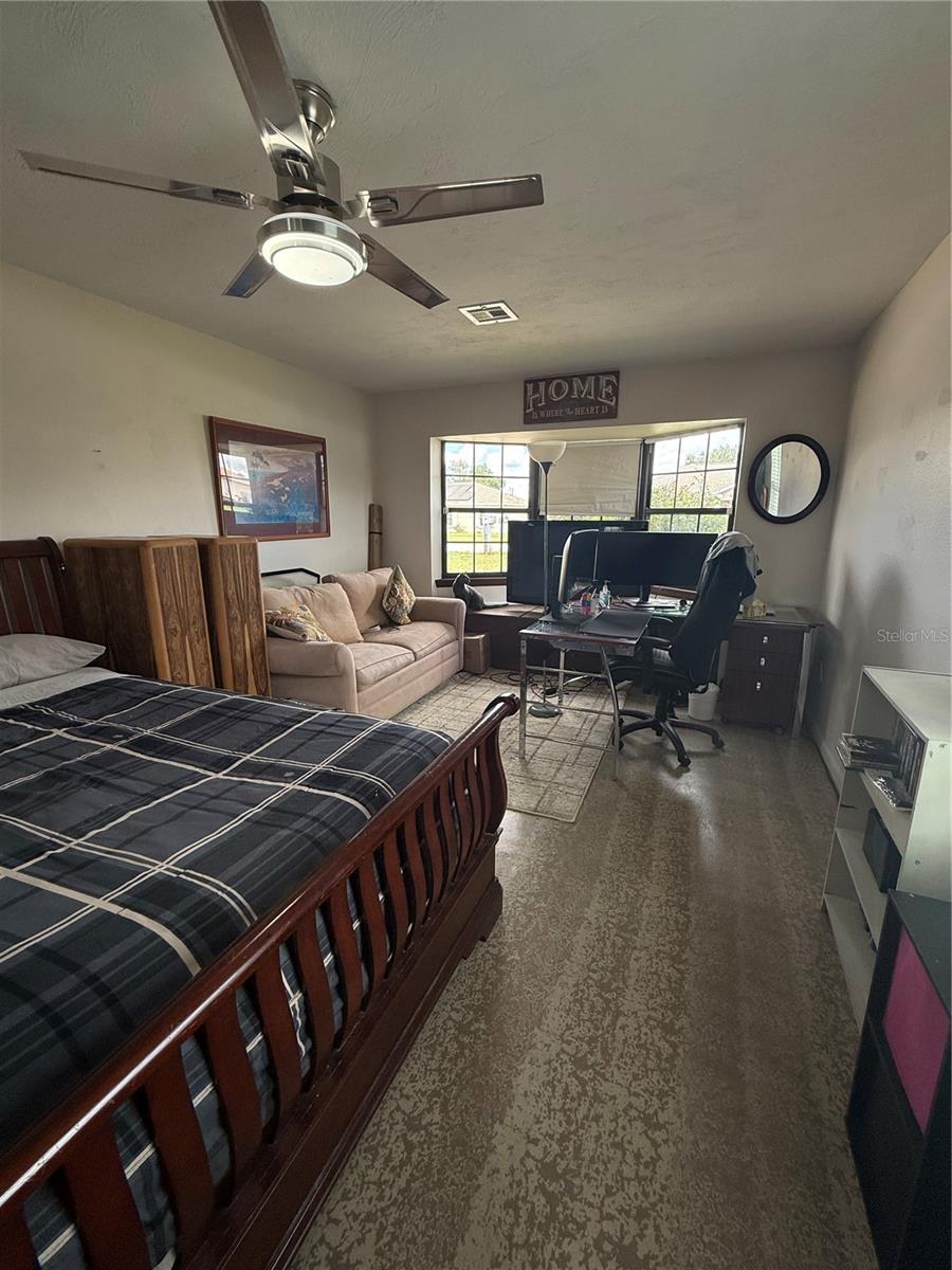 Image 20 of 28 For 6940 52nd Street