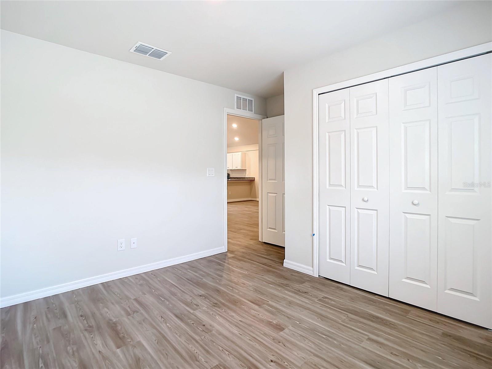 Image 11 of 18 For 2104 Fernwood Street