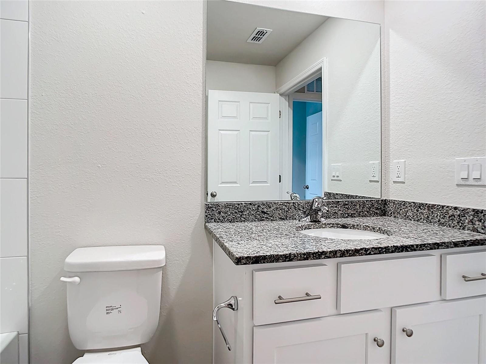 Image 13 of 18 For 2104 Fernwood Street