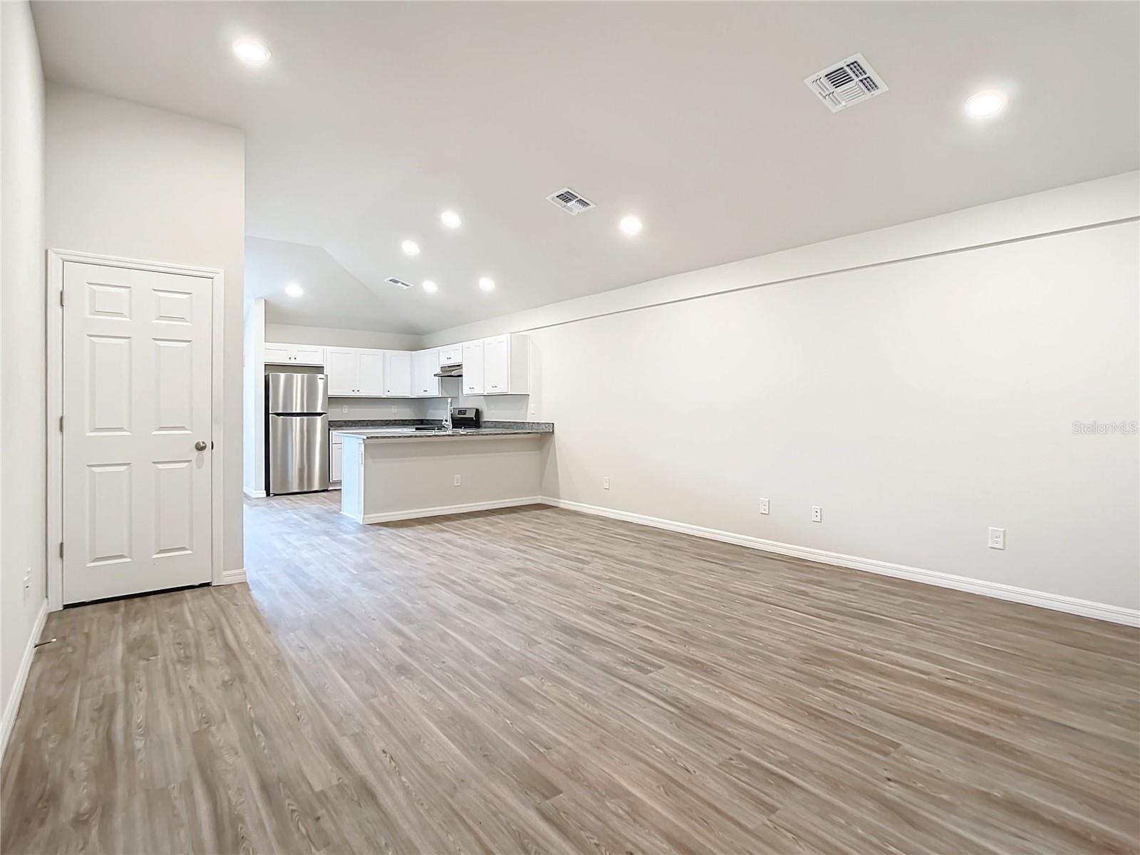 Image 2 of 18 For 2104 Fernwood Street