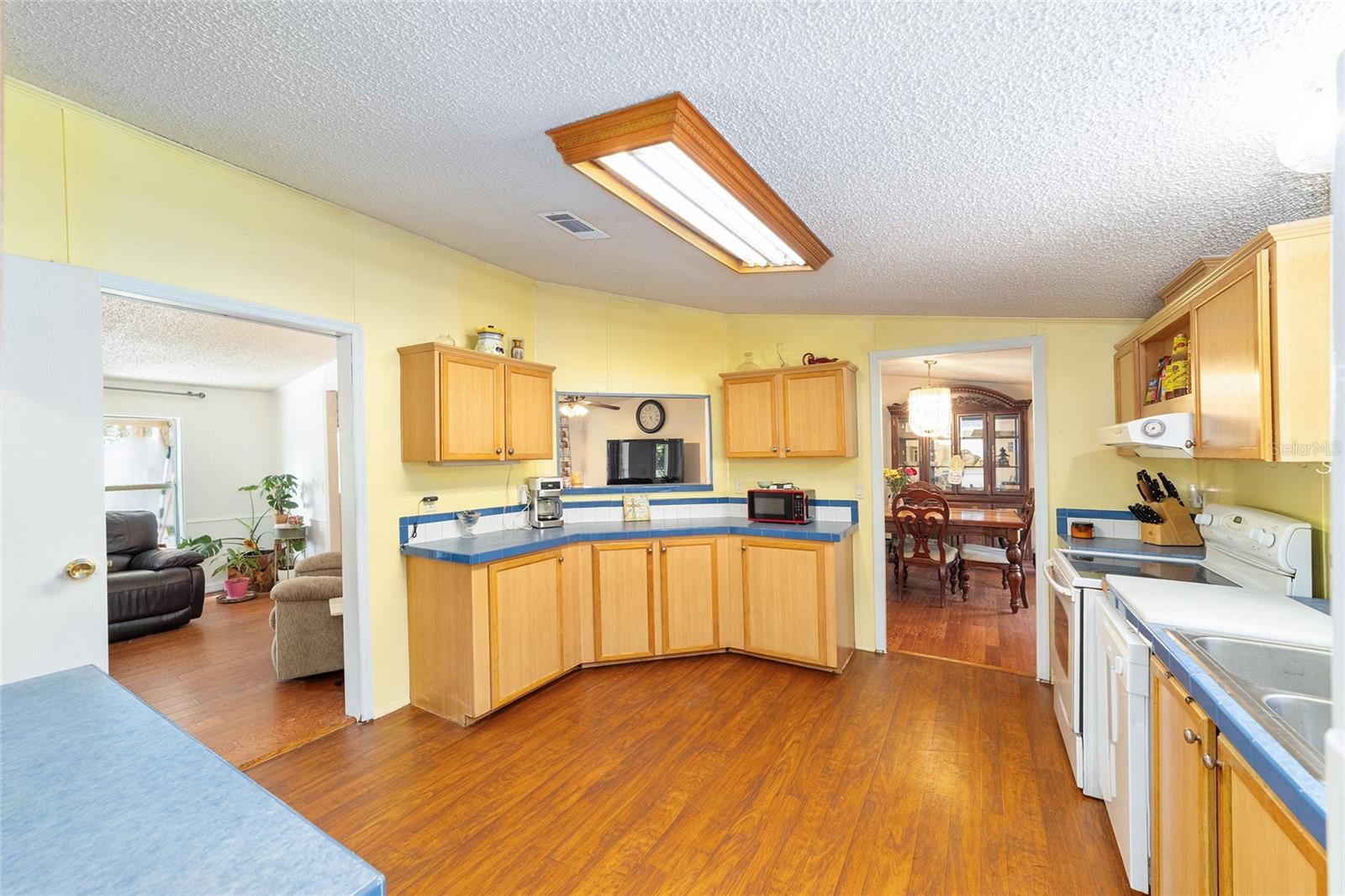 Image 10 of 52 For 20490 27th Street