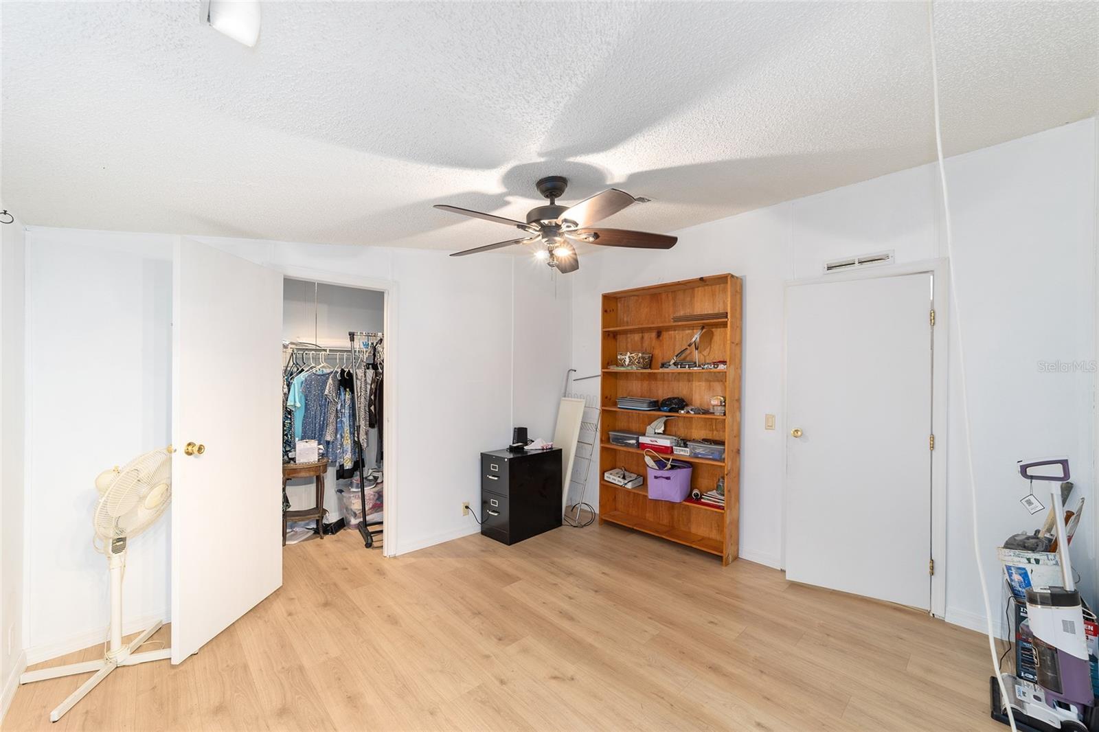Image 32 of 52 For 20490 27th Street