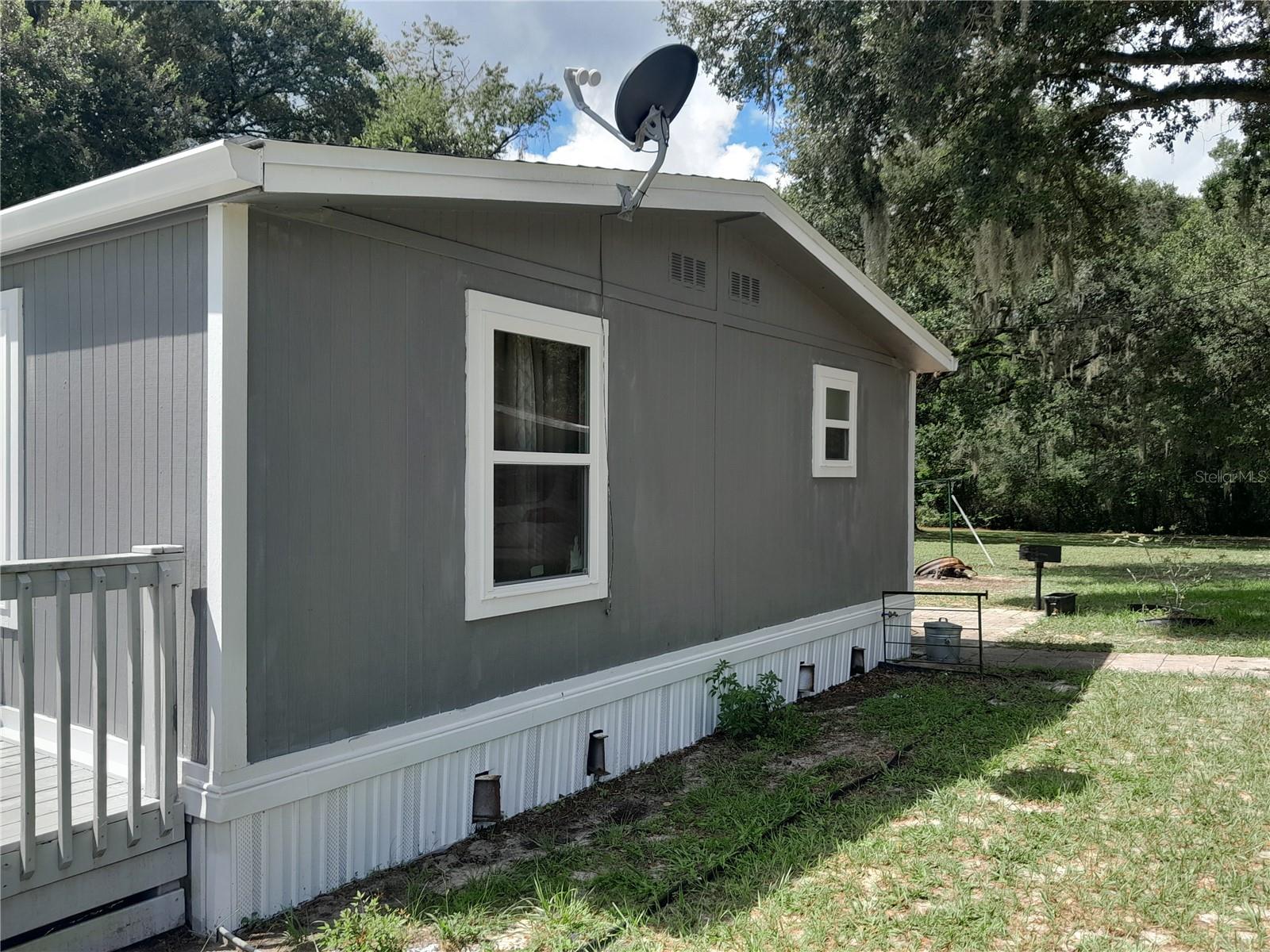 Image 5 of 37 For 2060 191st Terrace