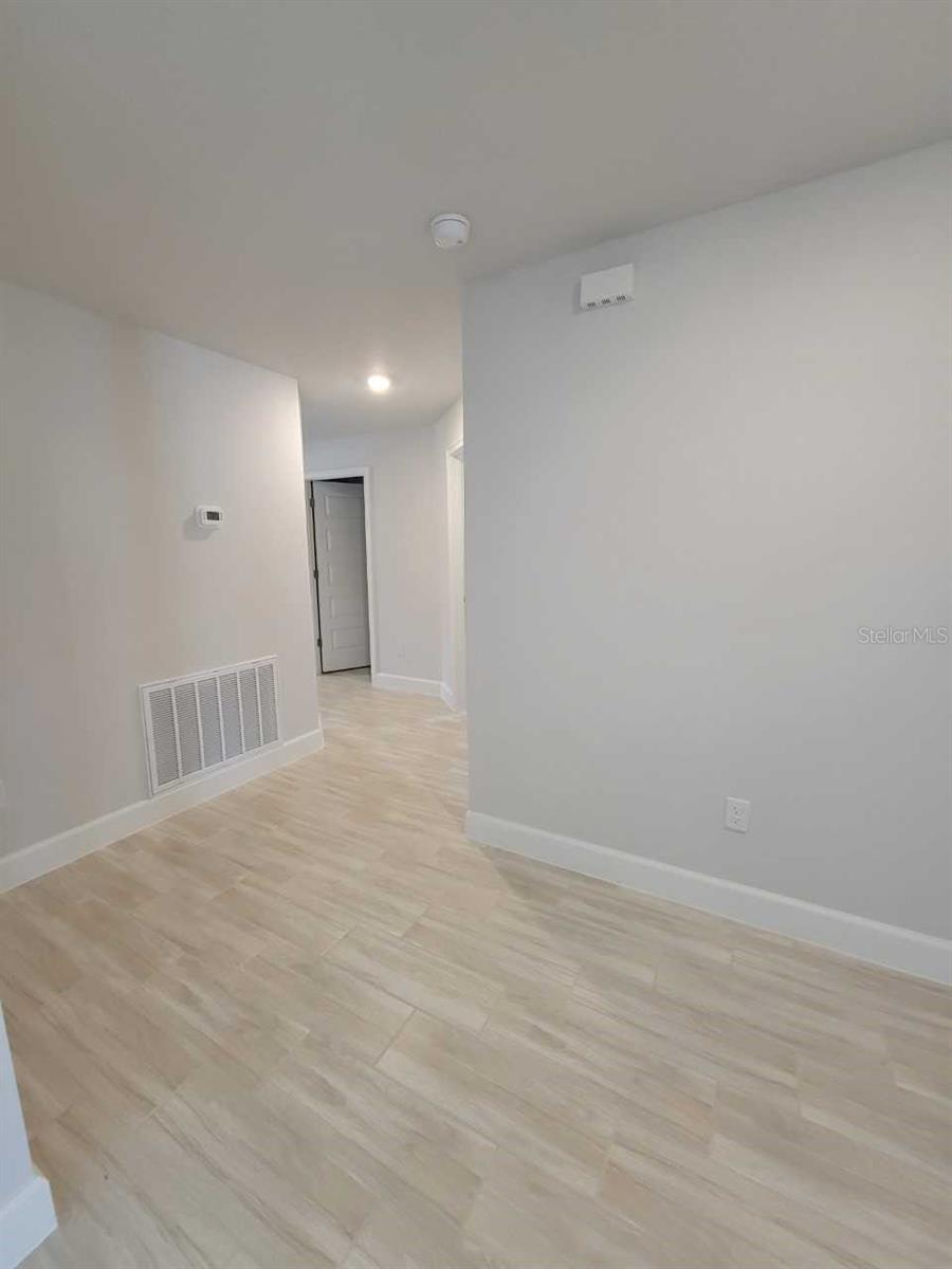 Image 12 of 17 For 7869 125th Court Road