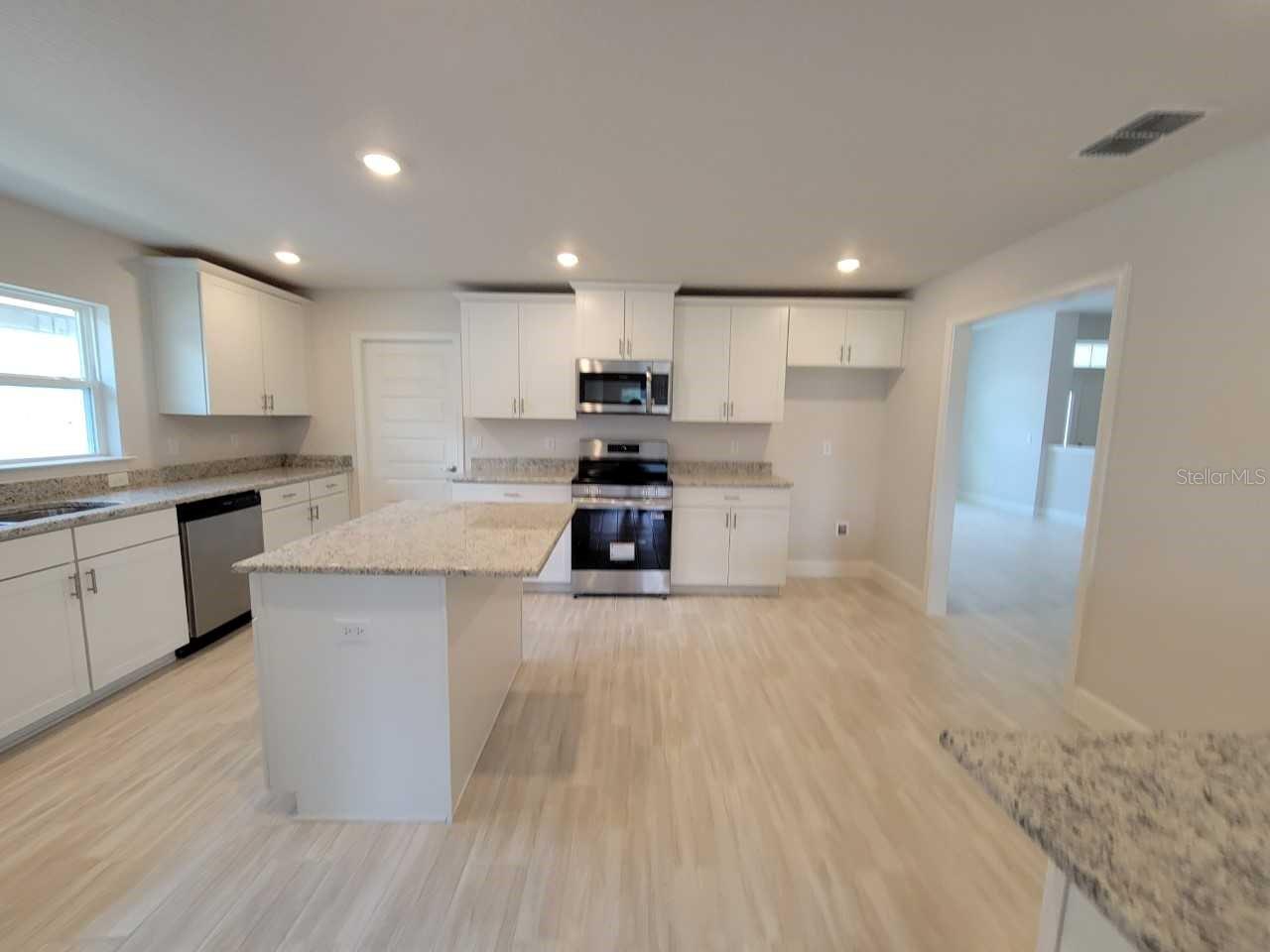 Image 5 of 17 For 7869 125th Court Road