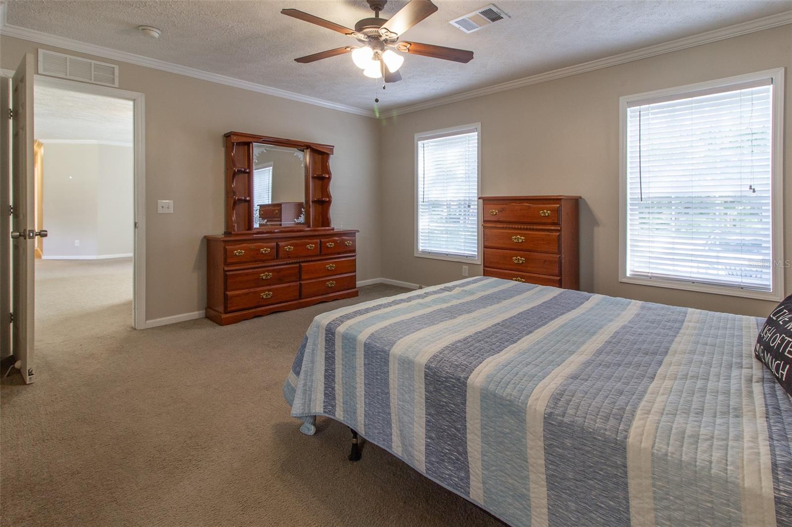 Image 20 of 69 For 5604 Park Ridge Way