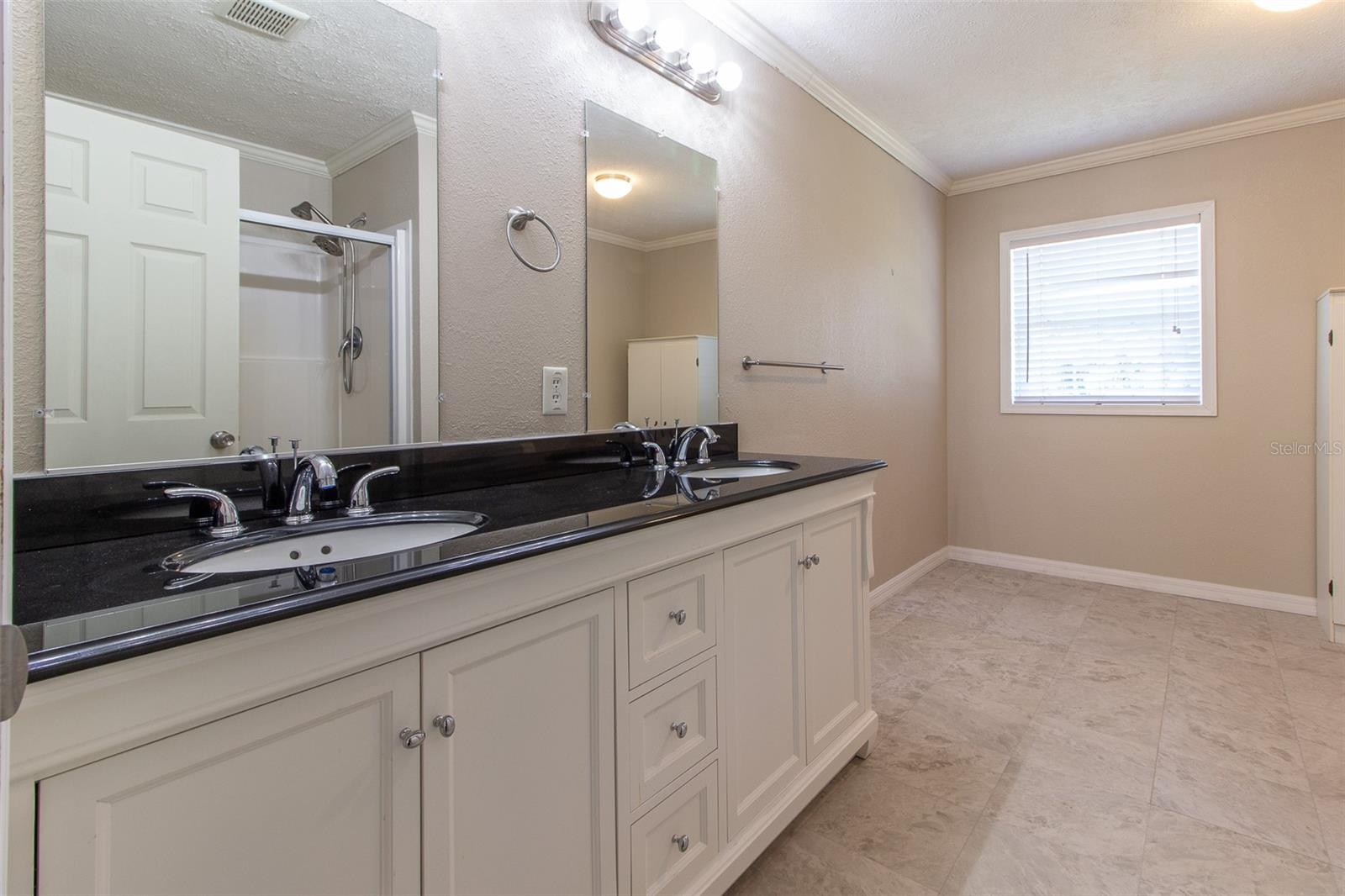 Image 21 of 69 For 5604 Park Ridge Way