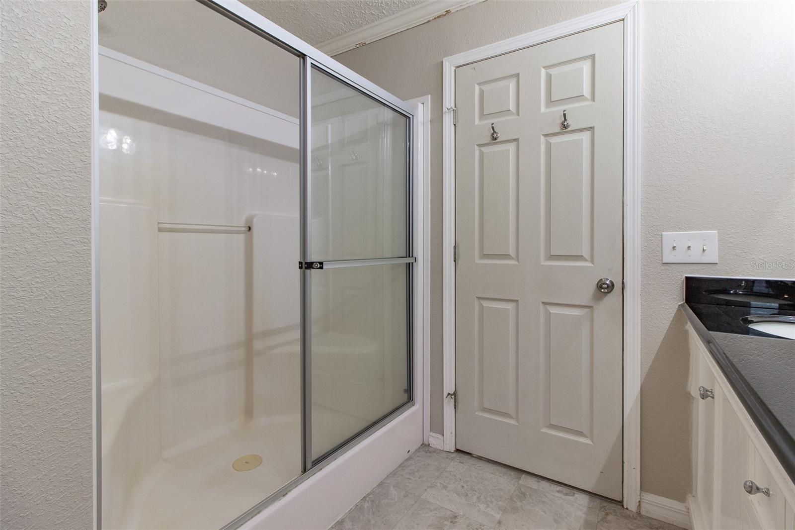 Image 25 of 69 For 5604 Park Ridge Way