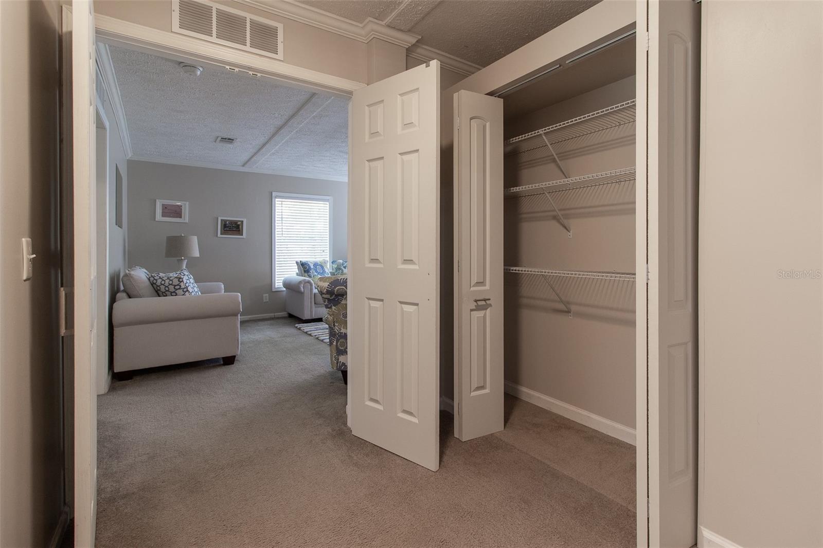 Image 31 of 69 For 5604 Park Ridge Way