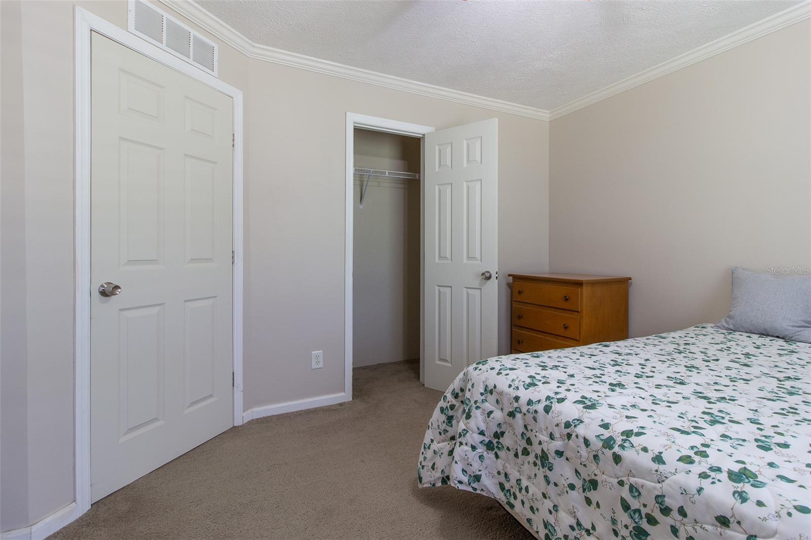 Image 41 of 69 For 5604 Park Ridge Way