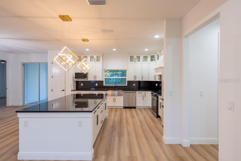 Image 19 of 54 For 9229 125th Court Road