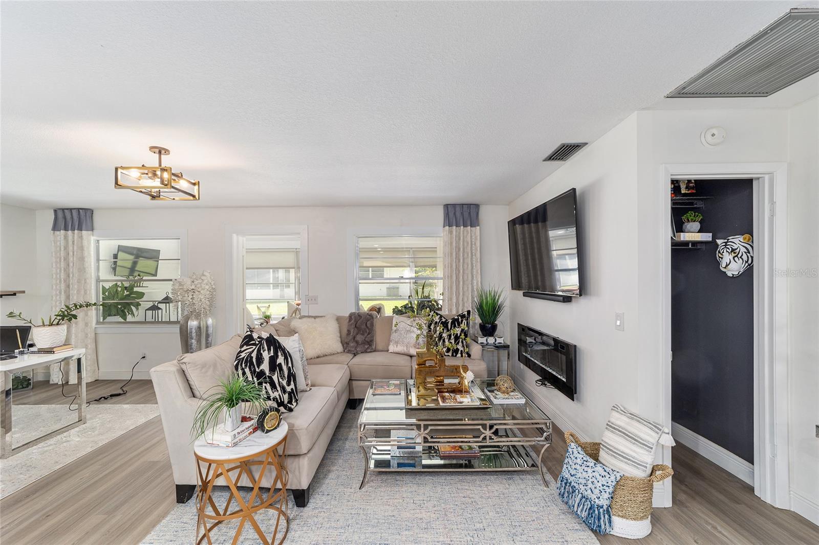 Image 18 of 45 For 8712 96th Lane G