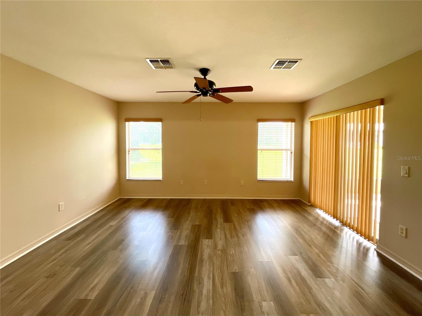 Image 19 of 45 For 1706 156th Lane