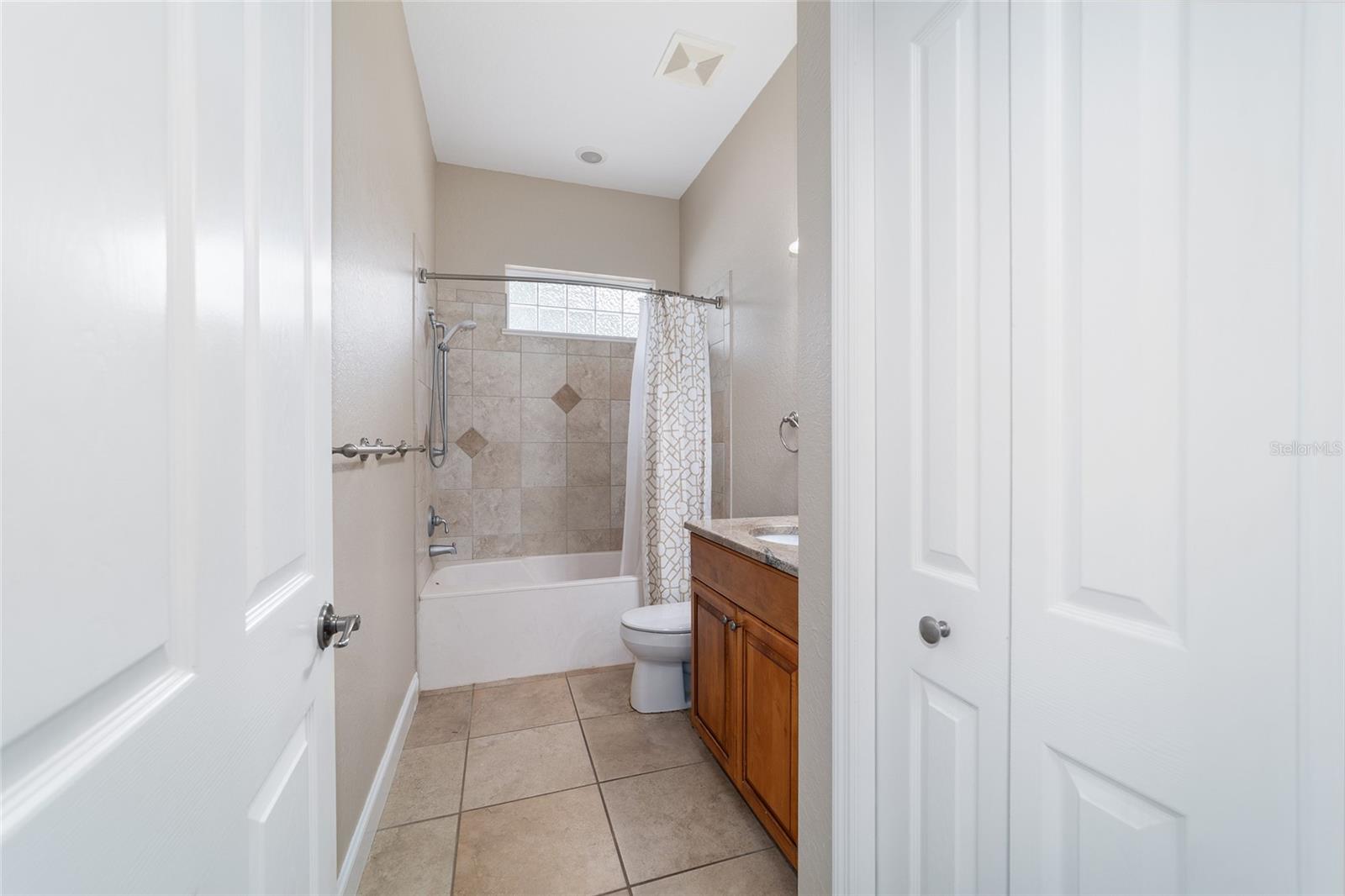 Image 44 of 73 For 5020 40th Street