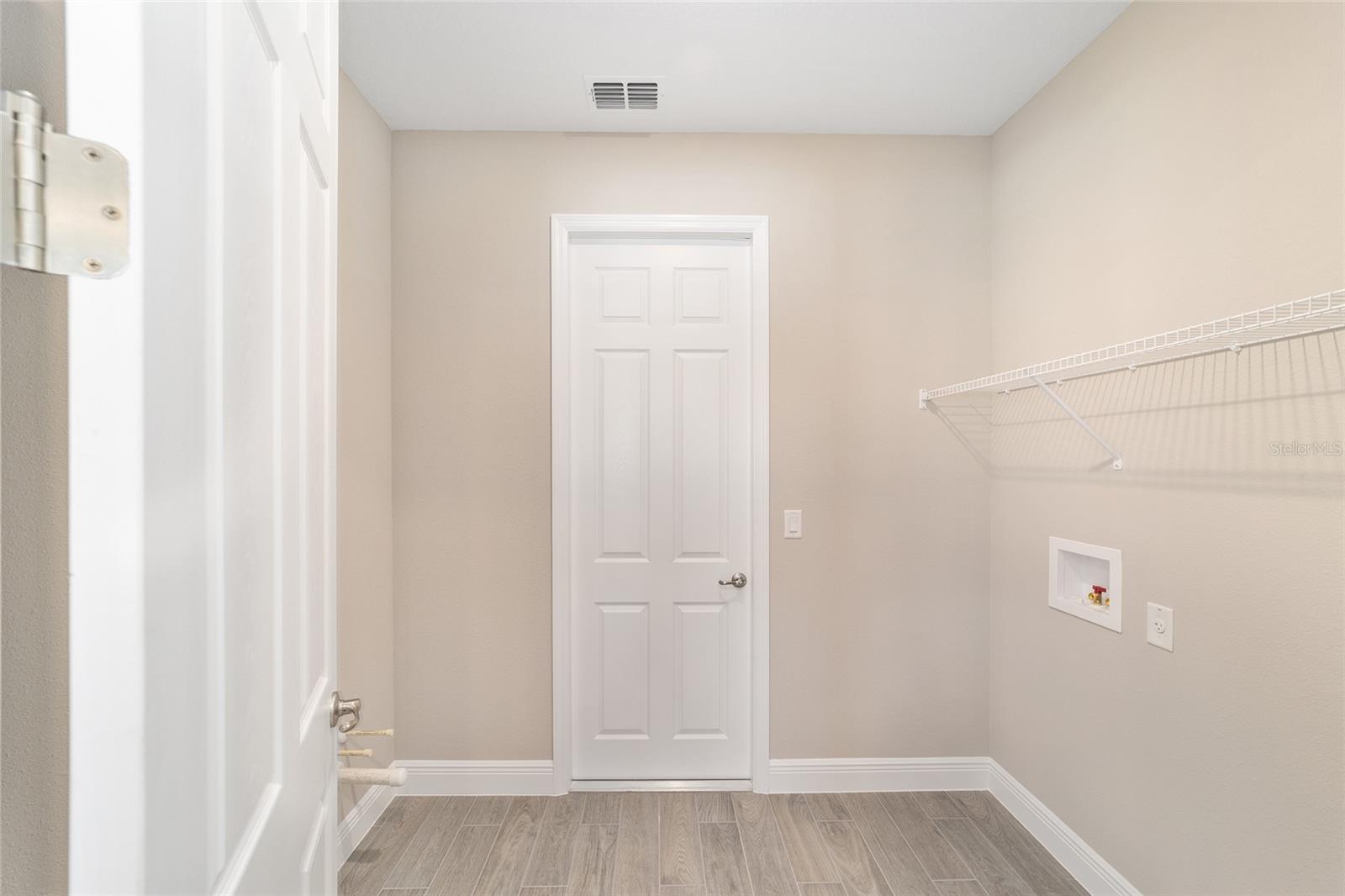 Image 31 of 38 For 10372 105th Court