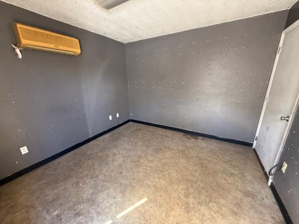 Image 3 of 3 For 4534 35th Street 3