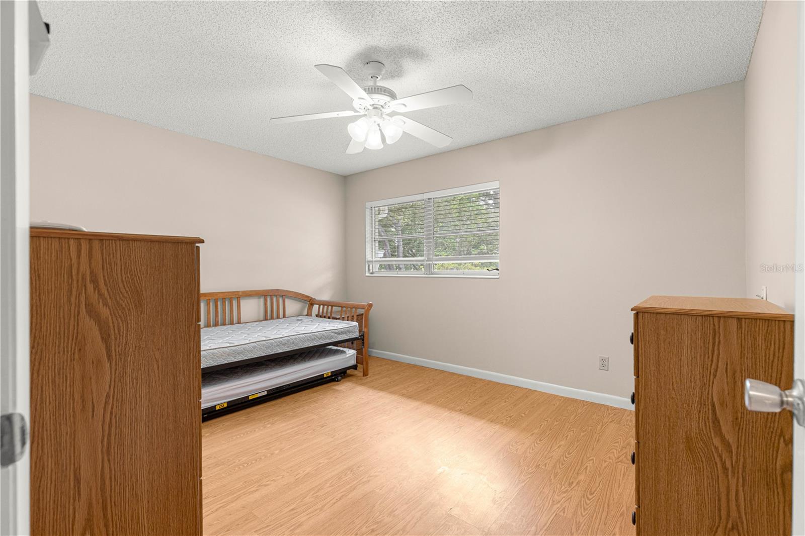 Image 11 of 30 For 8707 88th Court Road B